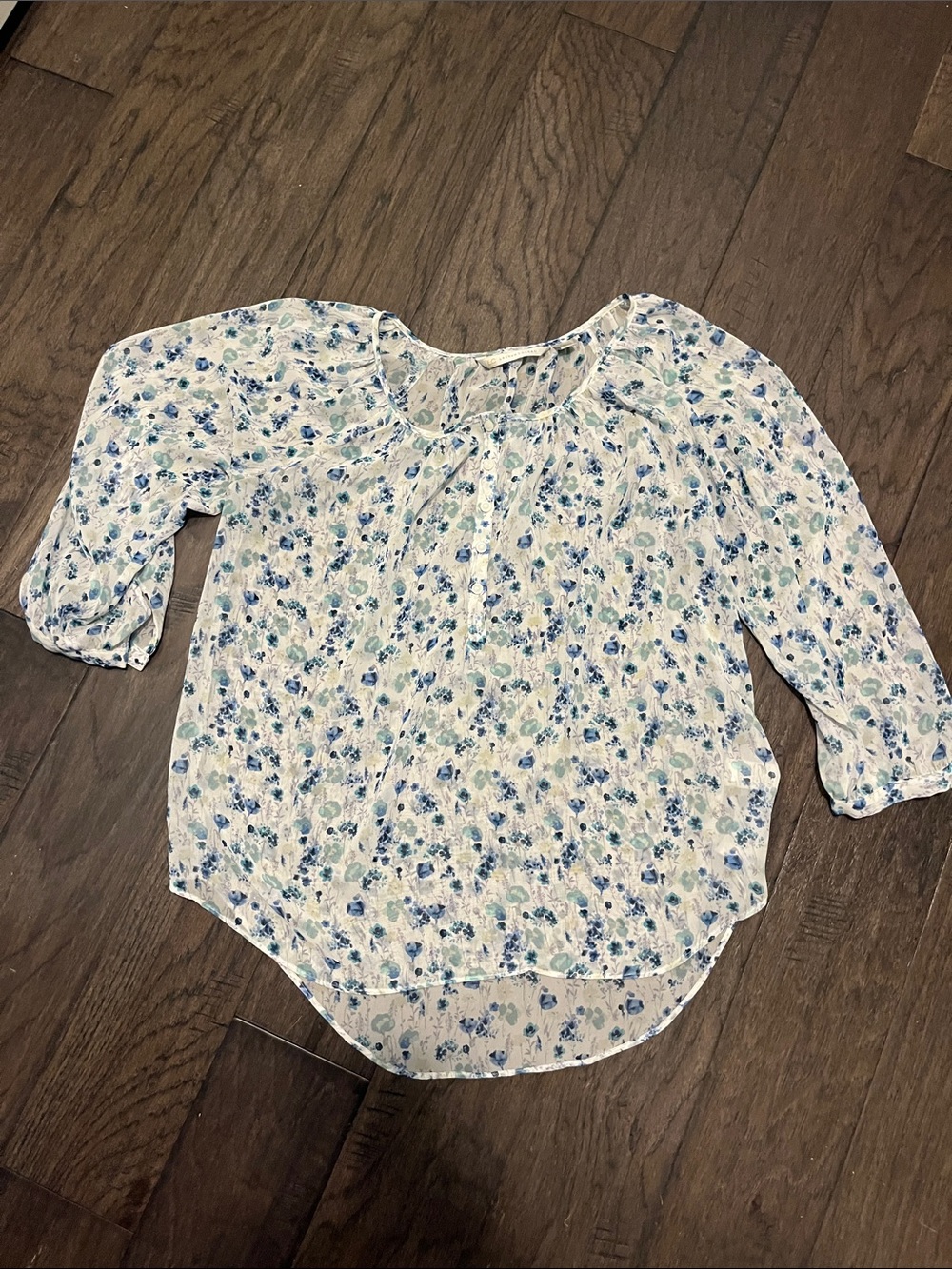 LC Lauren Conrad White Blouse with Blue Floral Print